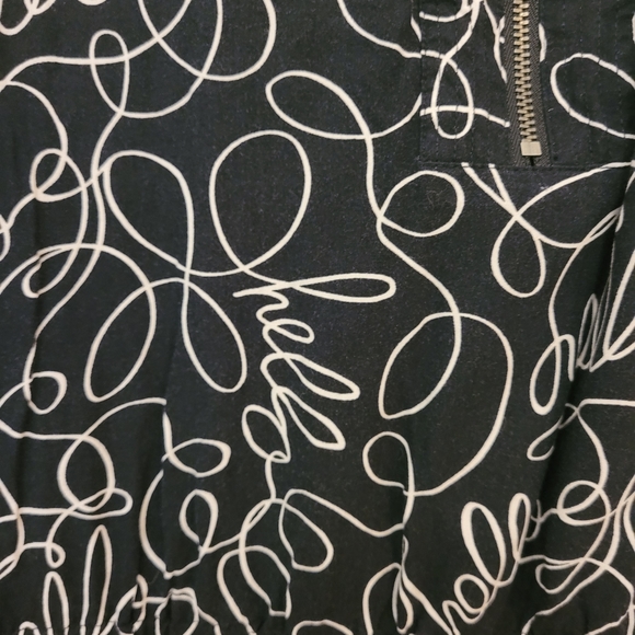 💰DRESS SALE: BUY ONE GET ONE FREE. Banana Republic Black & White dress. Sz 10. - Picture 3 of 4